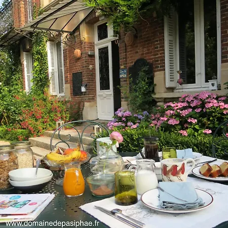 Bed & Breakfast Le Domaine De Pasiphae *